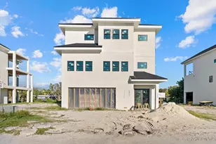 6907 Bochi Cir, Sarasota, FL 34242 - Photo 33