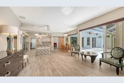 6801 Erica Lane, Sarasota, FL 34241 - Photo 17