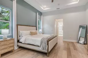 1537 Siesta Dr, Sarasota, FL 34239 - Photo 35