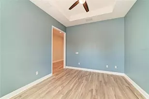5819 Title Row Dr, Bradenton, FL 34210 - Photo 5
