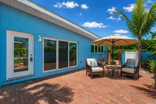 528 Key Royale Dr, Holmes Beach, FL 34217 - Photo 59