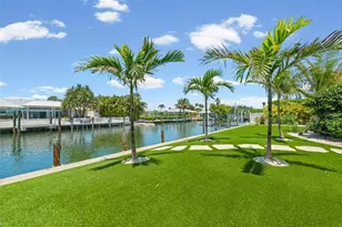528 Key Royale Dr, Holmes Beach, FL 34217 - Photo 45
