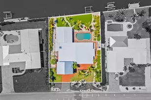 528 Key Royale Dr, Holmes Beach, FL 34217 - Photo 55