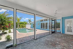 528 Key Royale Dr, Holmes Beach, FL 34217 - Photo 37