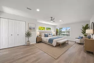 528 Key Royale Dr, Holmes Beach, FL 34217 - Photo 17