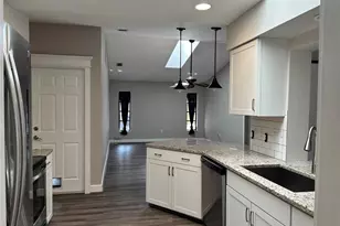 10123 Bay Ave, Englewood, FL 34224 - Photo 11