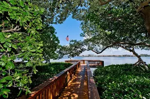 1801 Gulf Dr N, Bradenton Beach, FL 34217 - Photo 27