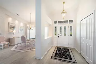 2893 Sandringham Pl, Sarasota, FL 34235 - Photo 9