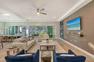 1537 Siesta Dr, Sarasota, FL 34239 - Photo 13