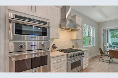 1537 Siesta Drive, Sarasota, FL 34239 - Photo 33