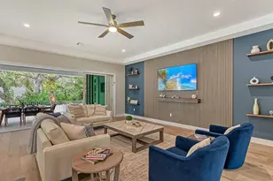 1537 Siesta Dr, Sarasota, FL 34239 - Photo 5