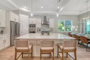 1537 Siesta Dr, Sarasota, FL 34239 - Photo 23
