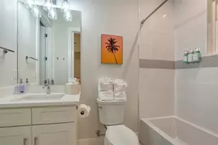 1537 Siesta Dr, Sarasota, FL 34239 - Photo 53