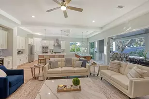 1537 Siesta Dr, Sarasota, FL 34239 - Photo 15