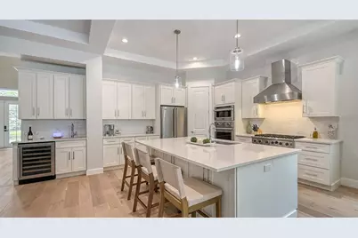 1537 Siesta Drive, Sarasota, FL 34239 - Photo 29