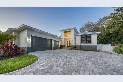 1537 Siesta Drive, Sarasota, FL 34239 - Photo 1
