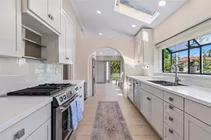 301 26th St W, Bradenton, FL 34205 - Photo 21