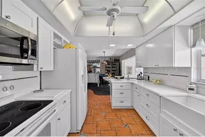 6100 Hollywood Boulevard, Sarasota, FL 34231 - Photo 17