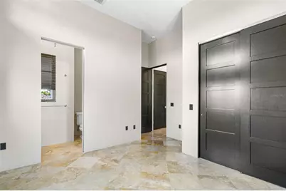 324 Siesta Drive, Sarasota, FL 34242 - Photo 37