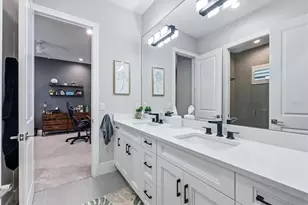 8254 Pavia Way, Lakewood Ranch, FL 34202 - Photo 23