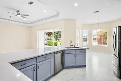 4971 Sabal Lake Circle, Sarasota, FL 34238 - Photo 11