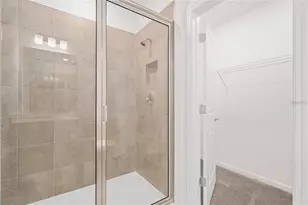 6560 Silverstar Dr, Sarasota, FL 34240 - Photo 9