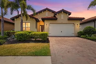 332 Toscavilla Blvd, Nokomis, FL 34275 - Photo 1