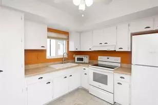 3816 Roxane Blvd, Sarasota, FL 34235 - Photo 11