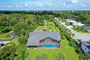 4935 Riverwood Ave, Sarasota, FL 34231 - Photo 3