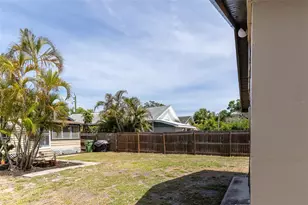 1221 18th St W, Bradenton, FL 34205 - Photo 23