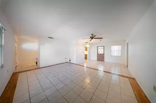 412 62nd St NW, Bradenton, FL 34209 - Photo 3