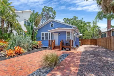 1676 Oak Street, Sarasota, FL 34236 - Photo 1