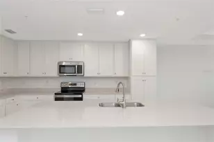 18114 Gawthrop Dr, Lakewood Ranch, FL 34211 - Photo 7