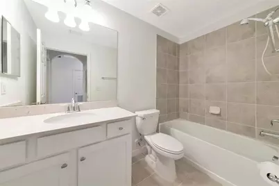 18114 Gawthrop Drive #107, Lakewood Ranch, FL 34211 - Photo 25
