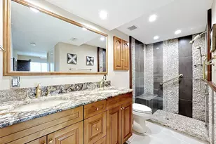 1515 Pelican Point Dr, Sarasota, FL 34231 - Photo 35