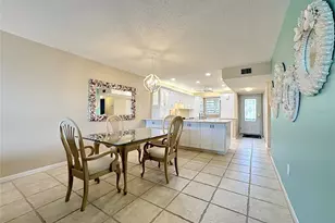 1515 Pelican Point Dr, Sarasota, FL 34231 - Photo 25