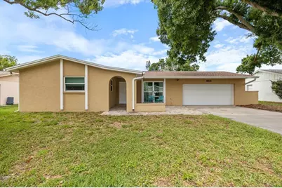 818 Plum Tree Lane, Sarasota, FL 34243 - Photo 1