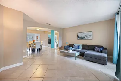 818 Plum Tree Lane, Sarasota, FL 34243 - Photo 11