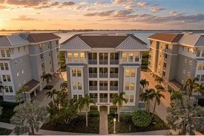 392 Aruba Circle #102, Bradenton, FL 34209 - Photo 1