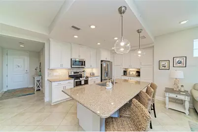 392 Aruba Circle #102, Bradenton, FL 34209 - Photo 7