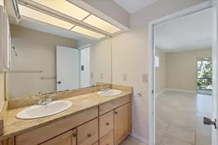 5151 Oakmont Pl, Sarasota, FL 34242 - Photo 21