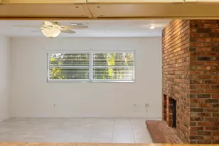 5151 Oakmont Pl, Sarasota, FL 34242 - Photo 13