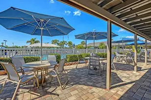 5420 Eagles Point Cir, Sarasota, FL 34231 - Photo 31