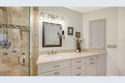 5420 Eagles Point Circle #402, Sarasota, FL 34231 - Photo 25