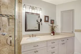 5420 Eagles Point Cir, Sarasota, FL 34231 - Photo 25
