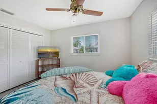 2902 Captiva Gardens Dr, Sarasota, FL 34231 - Photo 25
