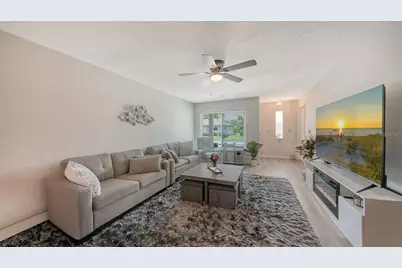 2902 Captiva Gardens Drive #3, Sarasota, FL 34231 - Photo 11