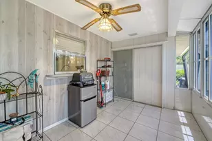 2902 Captiva Gardens Dr, Sarasota, FL 34231 - Photo 29