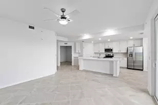 12440 Wellen Golf St, Venice, FL 34293 - Photo 17