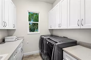 1775 7th St, Sarasota, FL 34236 - Photo 43